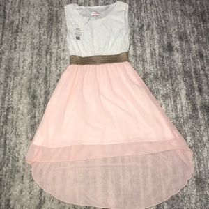 Girls Beautiful sleeveless dress size 11/12 New!!!